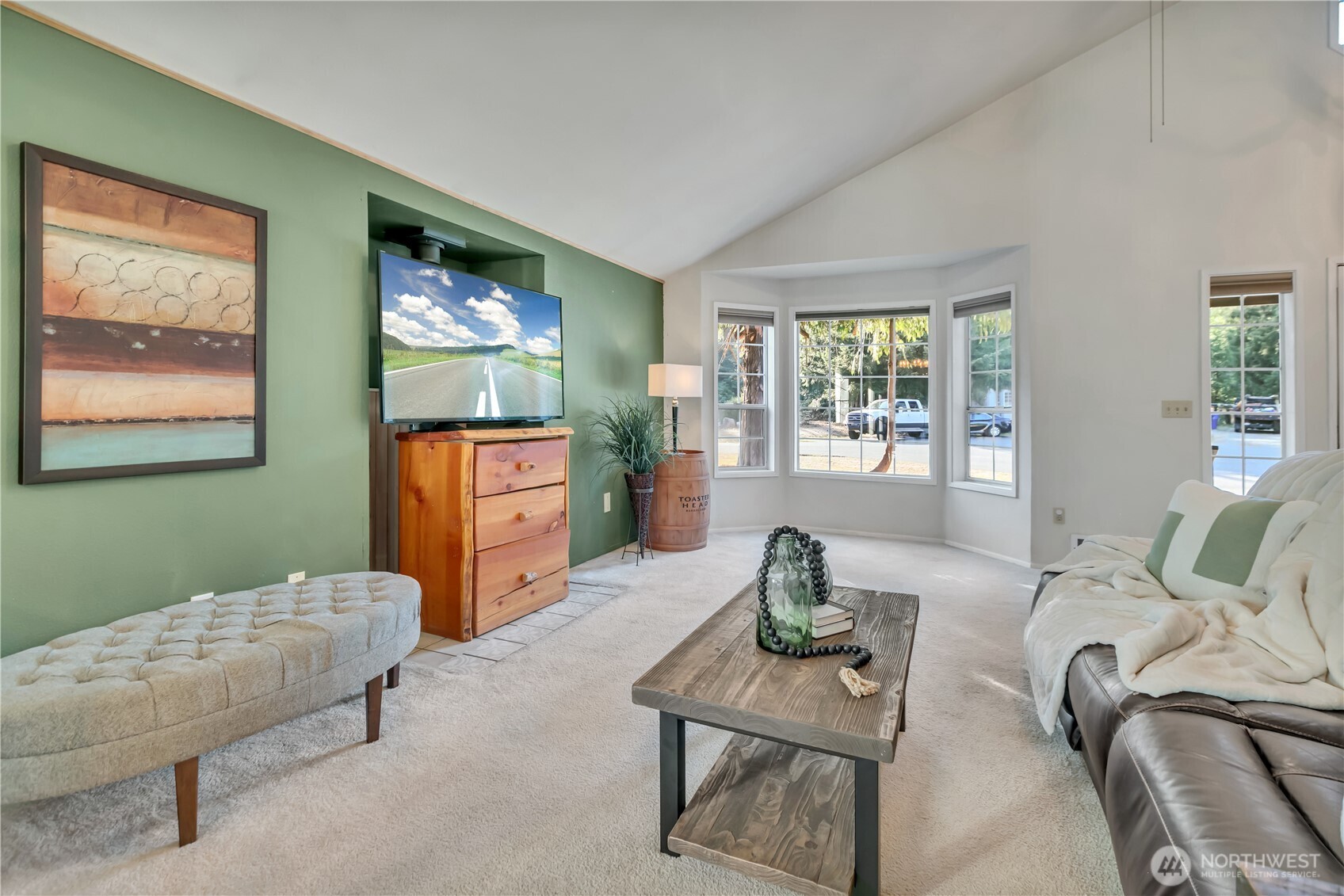 Charming Home in Wilderness Estates