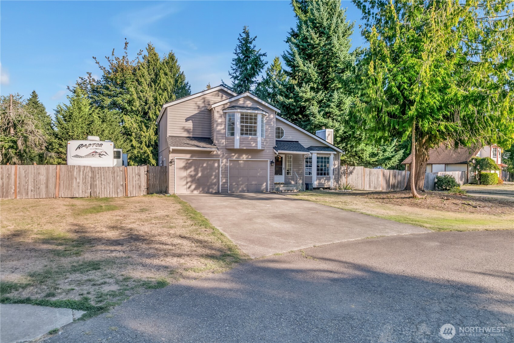 Charming Home in Wilderness Estates