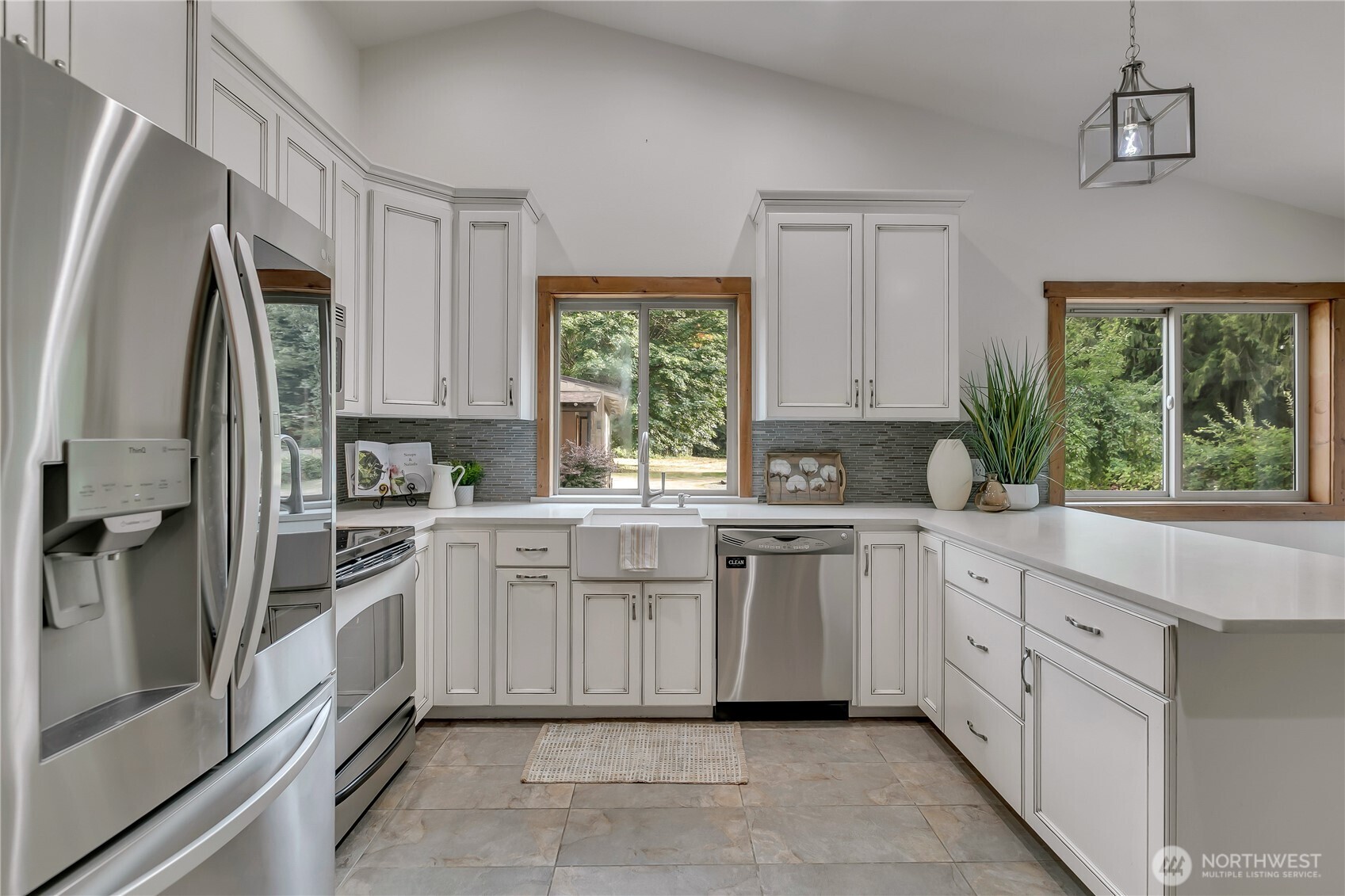 Private Buckley Rambler with Shop & 1bd/1ba ADU