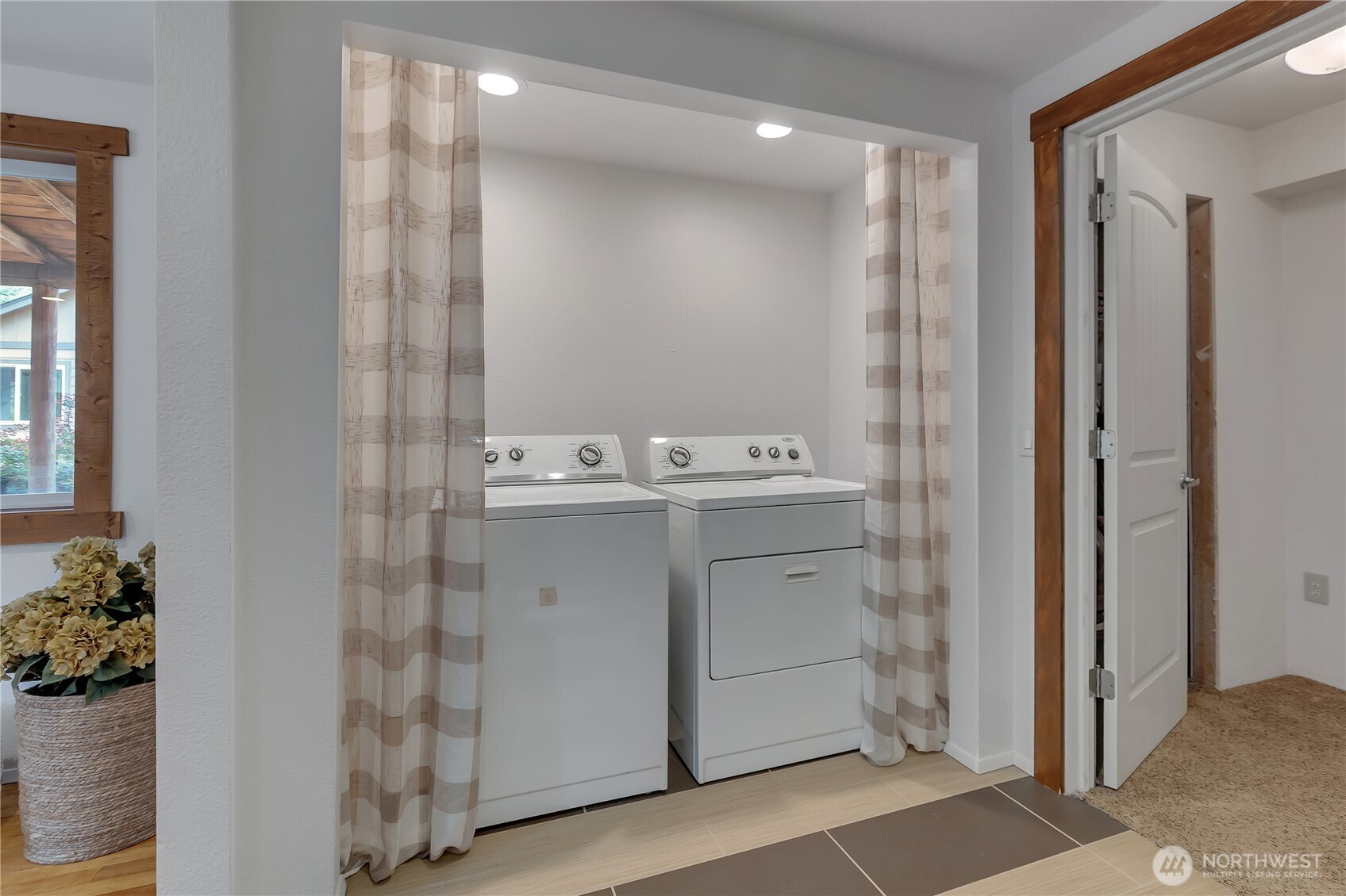 Private Buckley Rambler with Shop & 1bd/1ba ADU