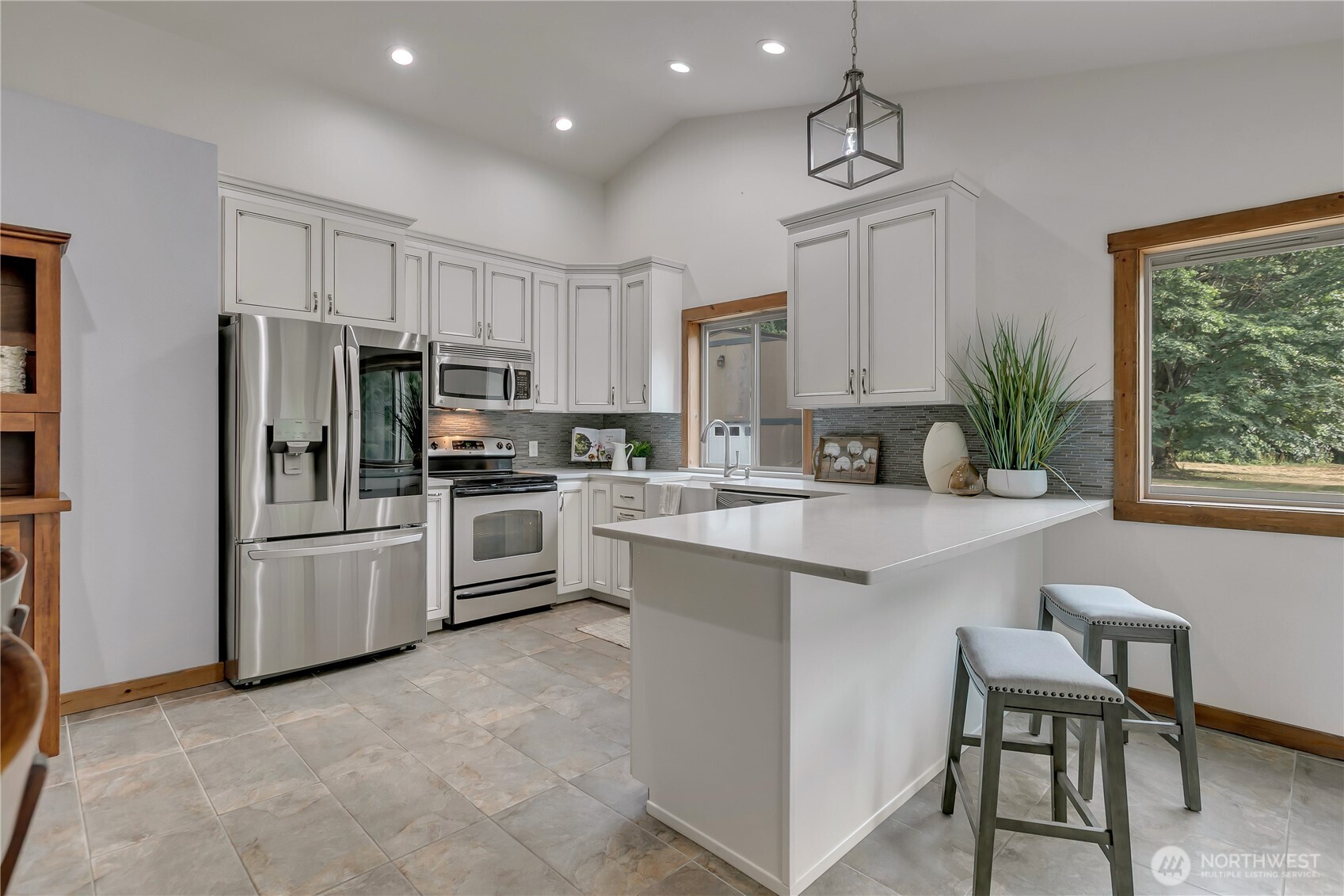Private Buckley Rambler with Shop & 1bd/1ba ADU