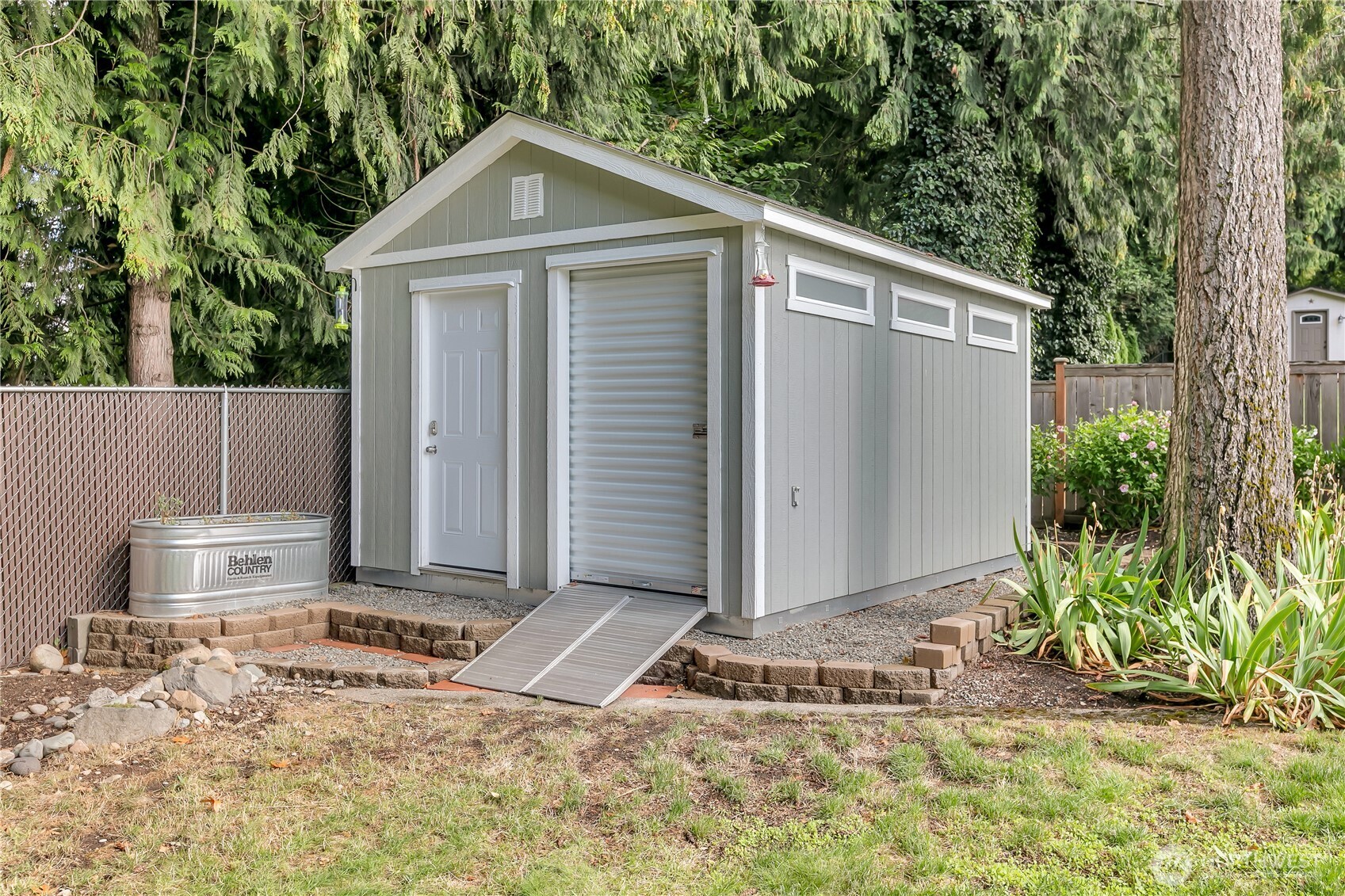 Fully Remodeled 3 Bed 2.5 Bath on .40 Acres 