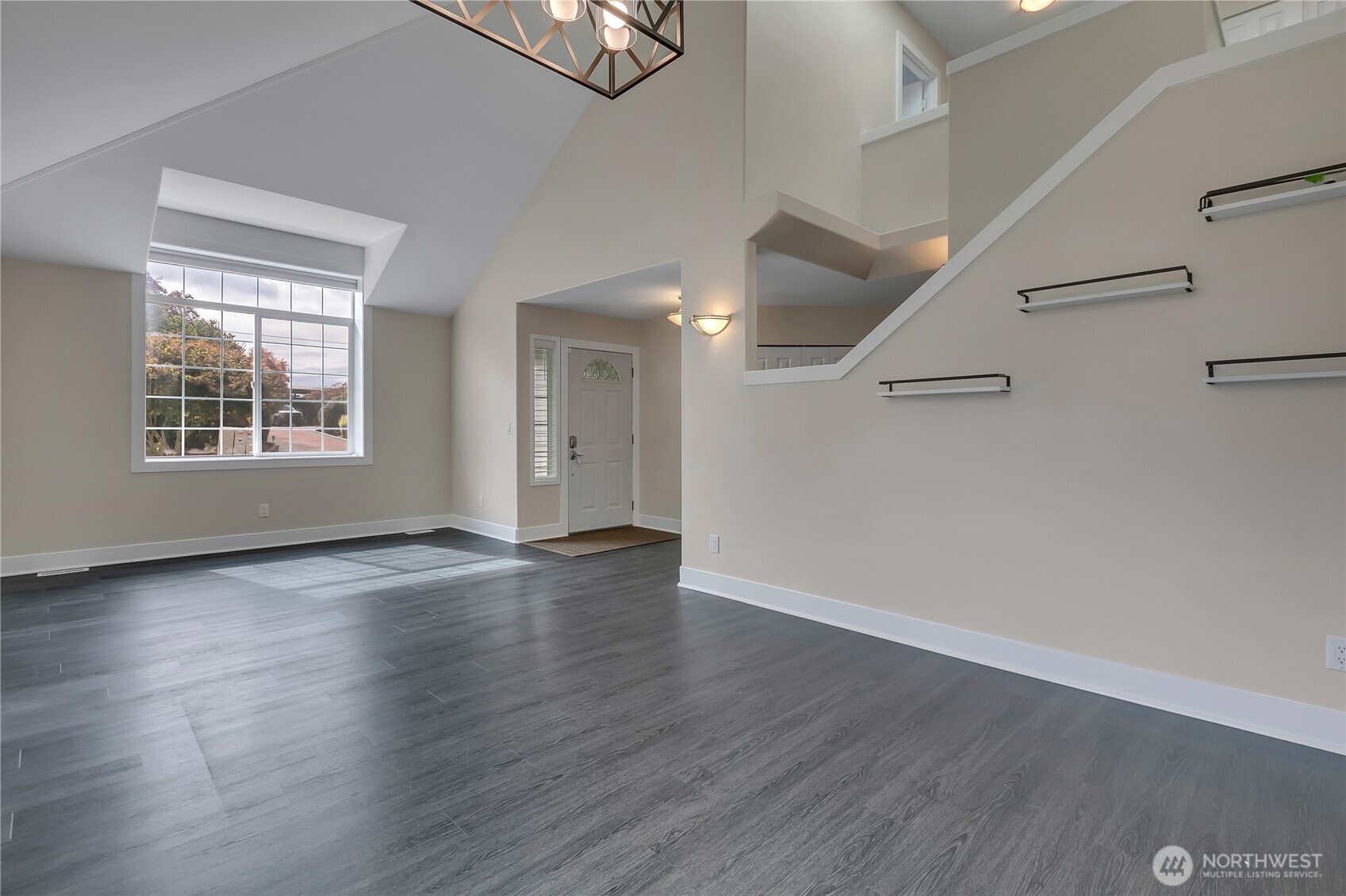 Fully Remodeled 3 Bed 2.5 Bath on .40 Acres 