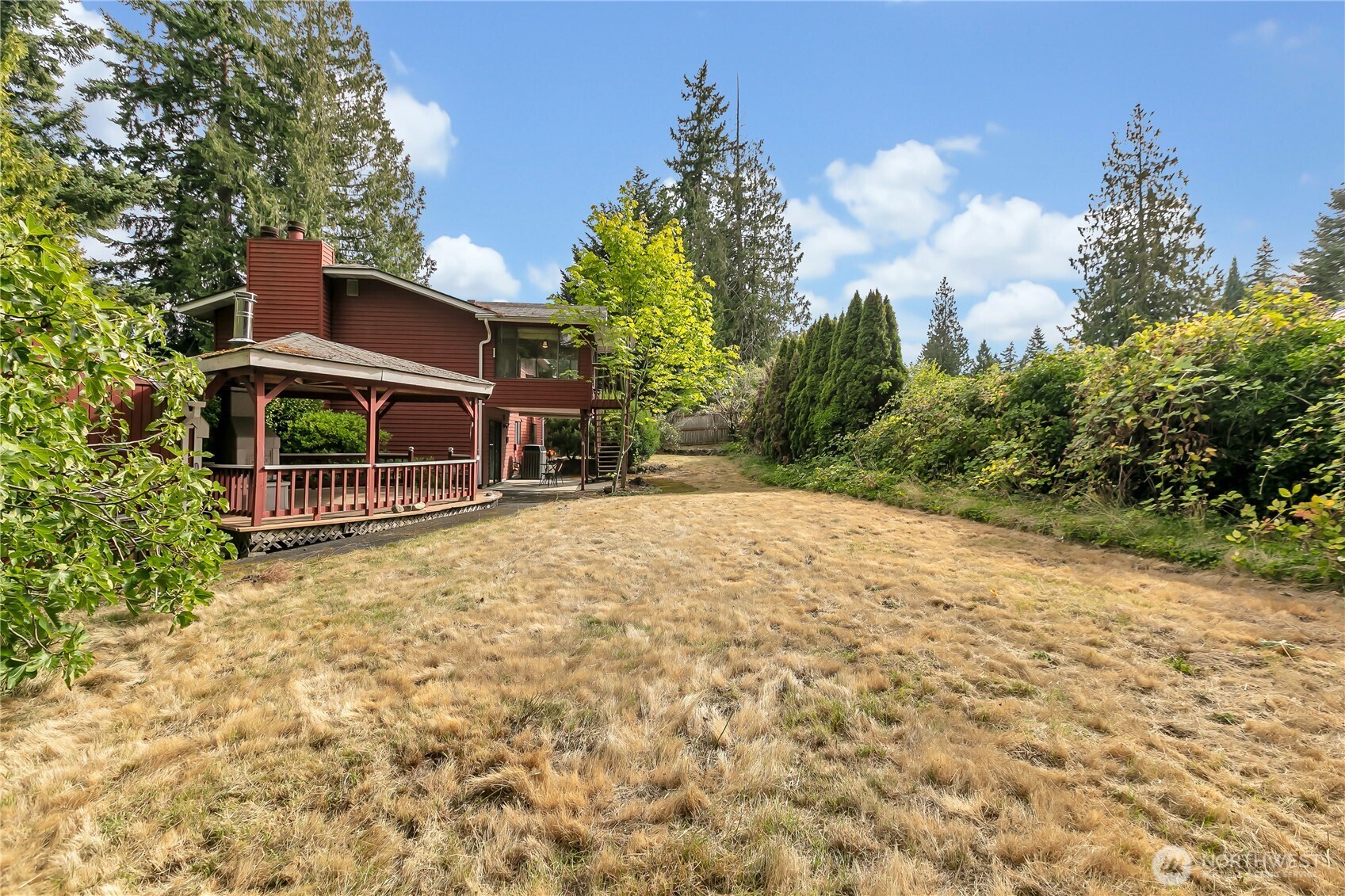 Charming Bonney Lake Home on Large Private Lot