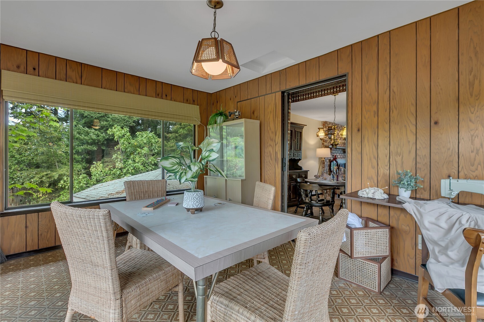 Charming Bonney Lake Home on Large Private Lot