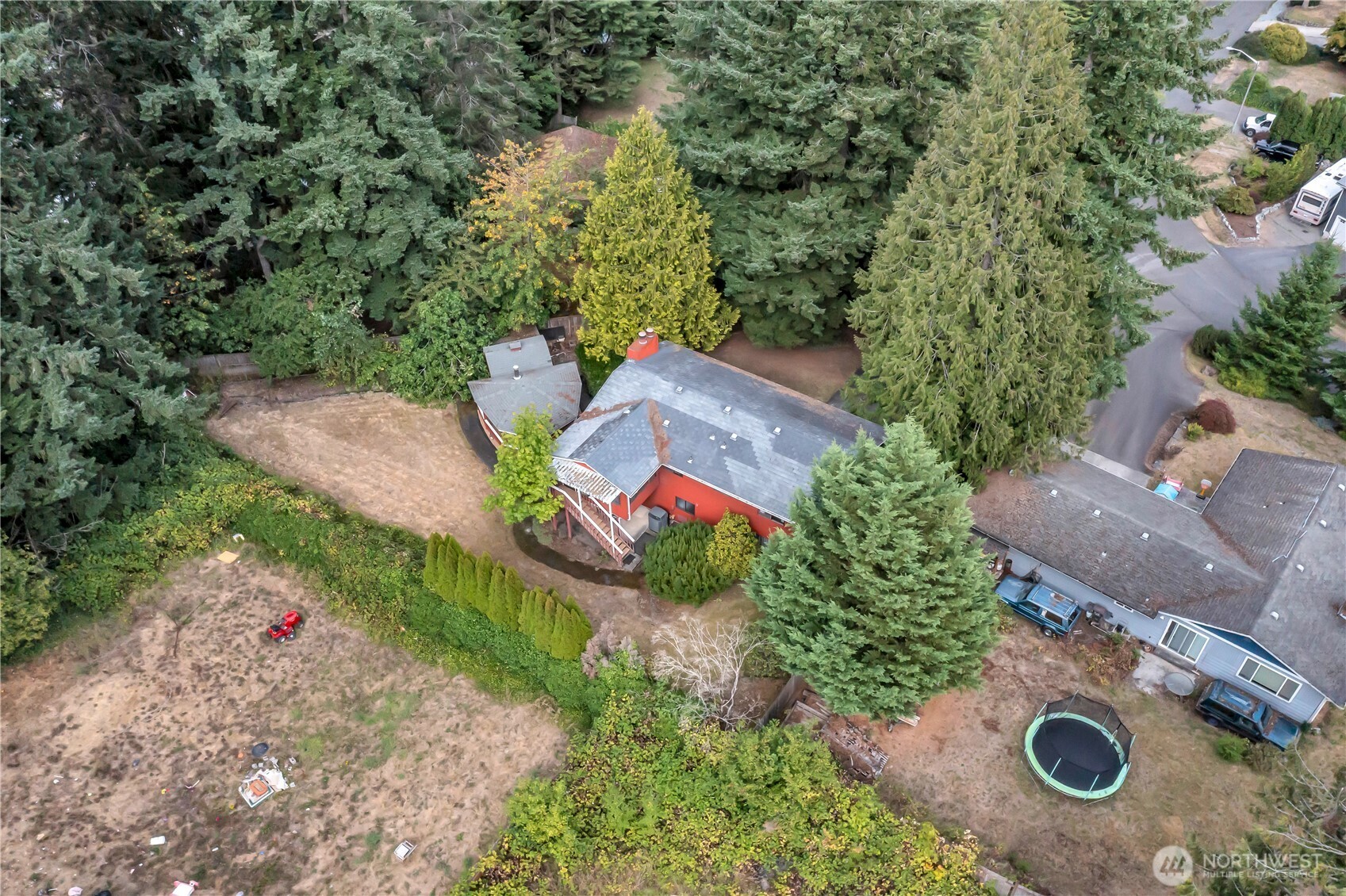 Charming Bonney Lake Home on Large Private Lot