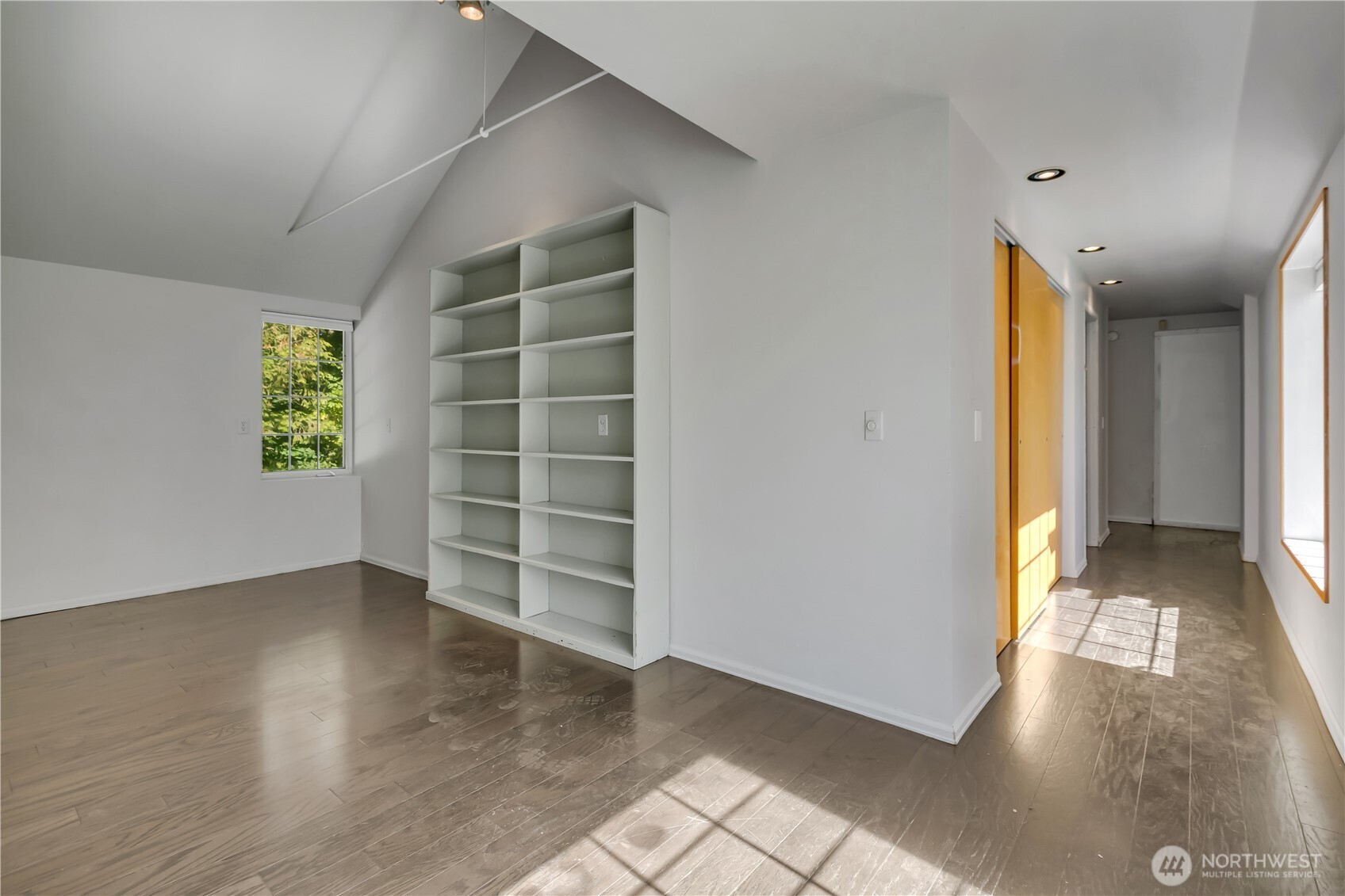 Sprawling Spanaway Estate