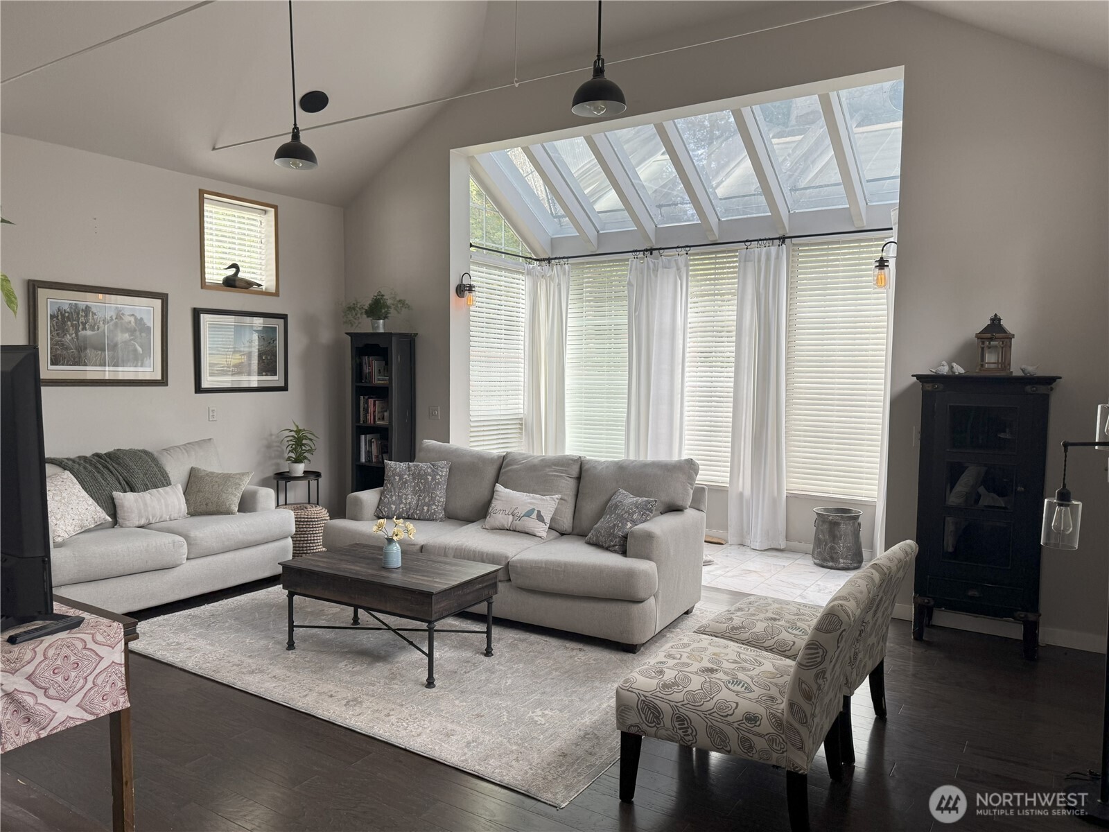 Sprawling Spanaway Estate