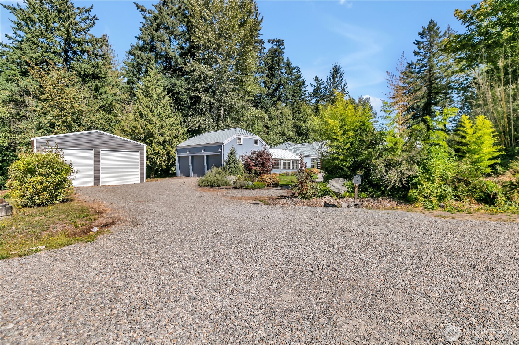Sprawling Spanaway Estate