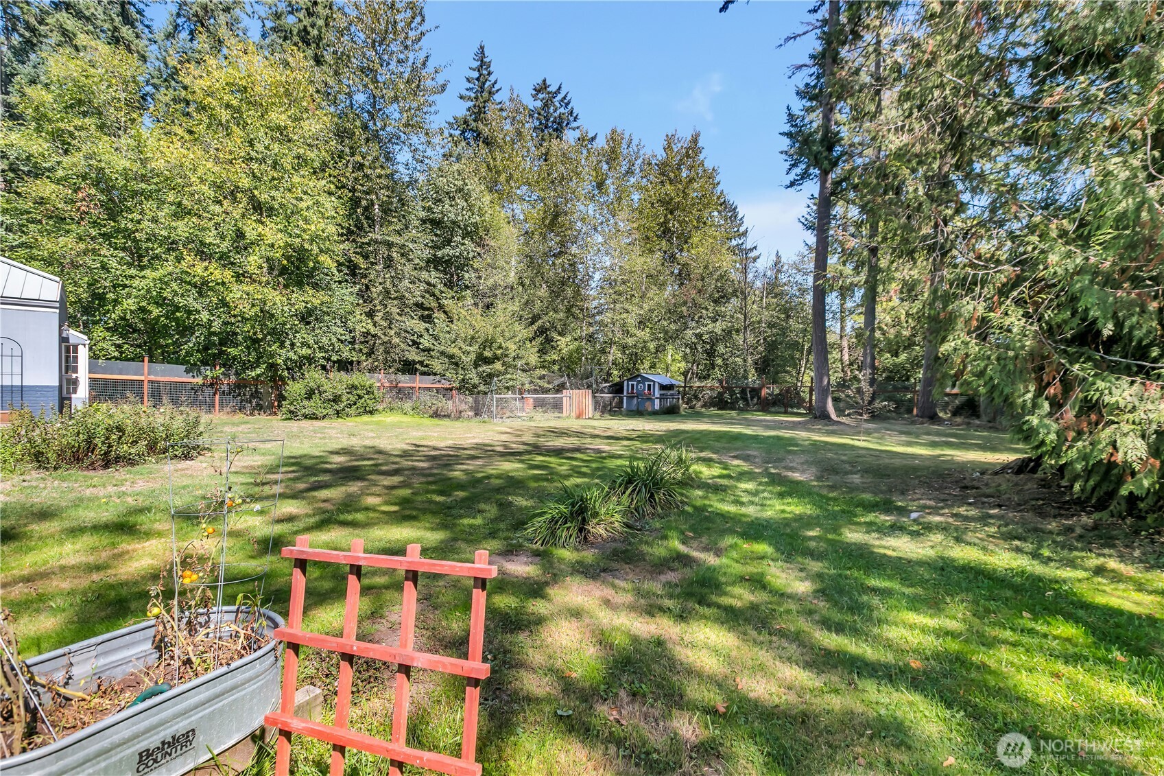 Sprawling Spanaway Estate