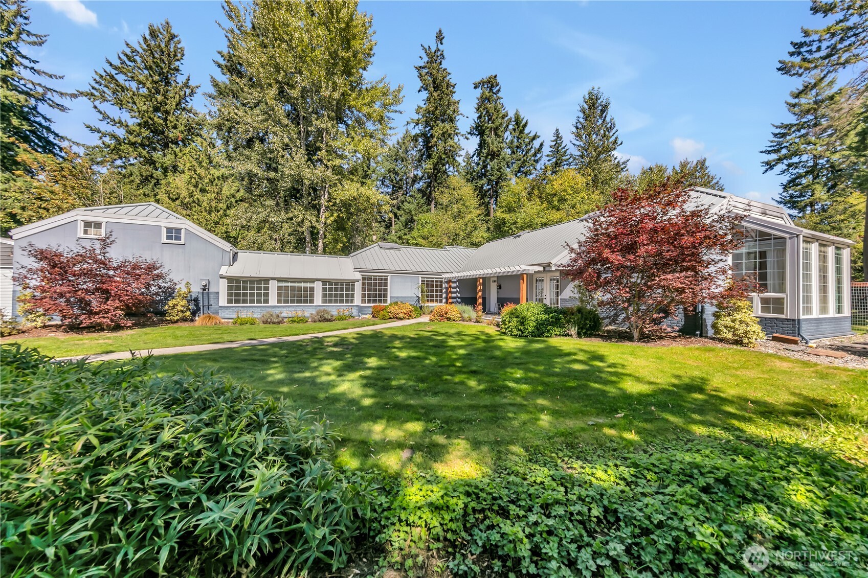 Sprawling Spanaway Estate