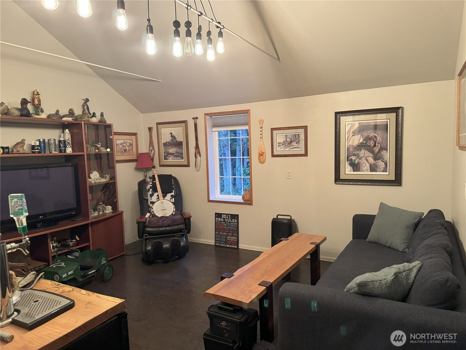 Sprawling Spanaway Estate