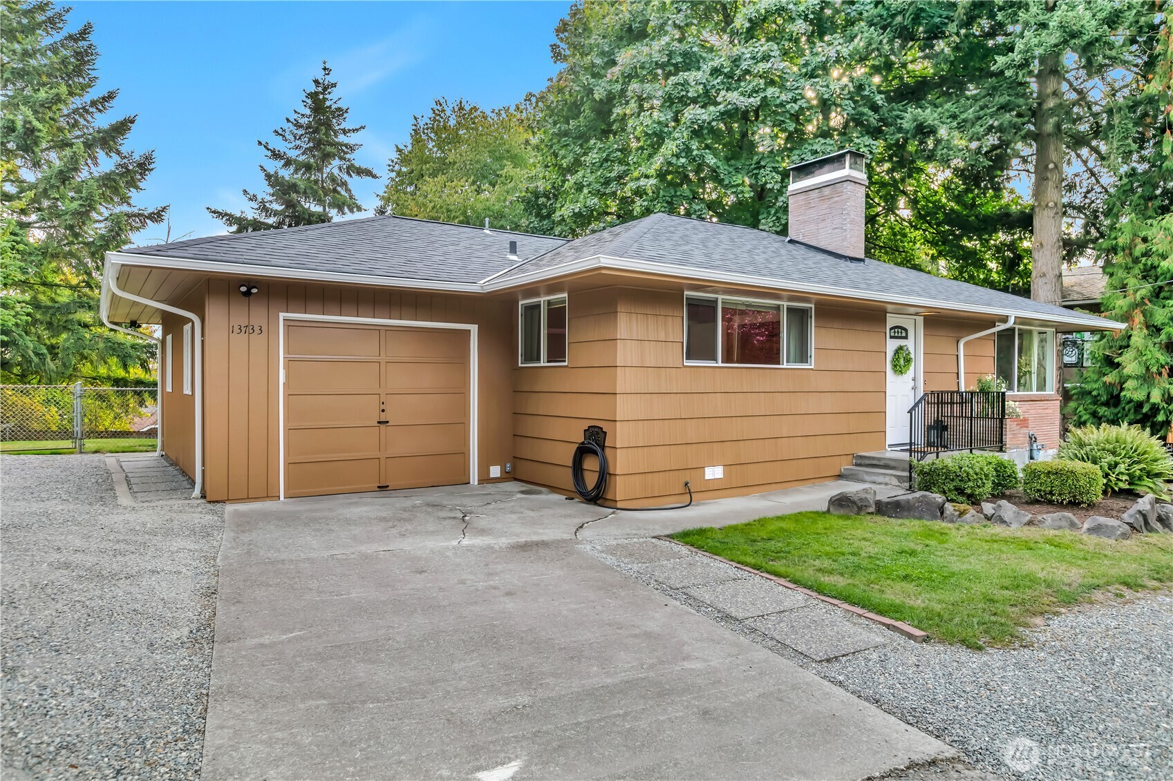 Mid-Century Modern Home with  ADU on Double Lot