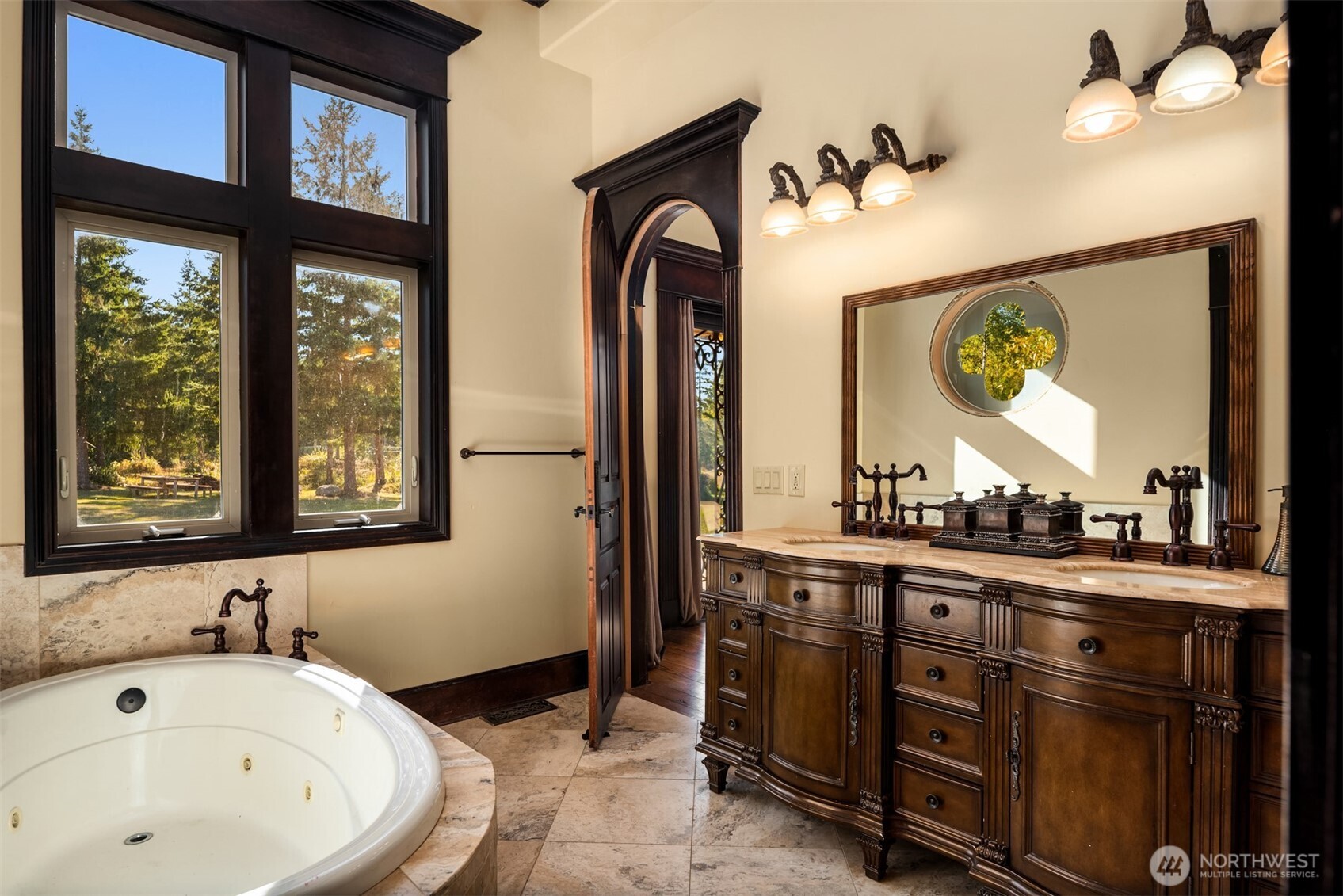 84+ Acre Estate in Pierce County