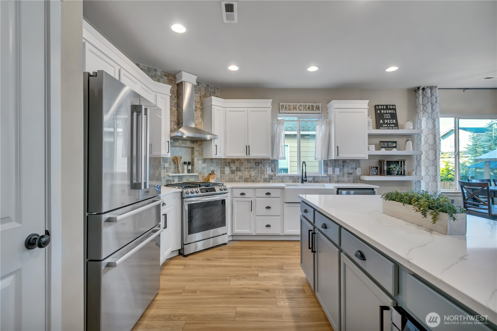 Charming Modern Farmhouse