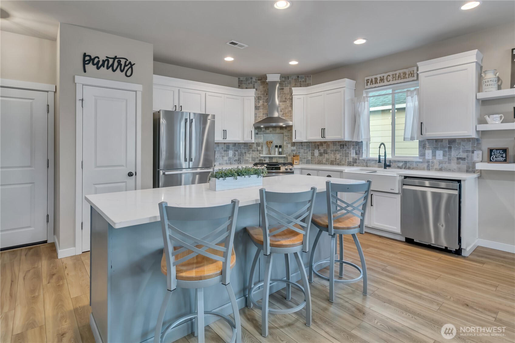Charming Modern Farmhouse