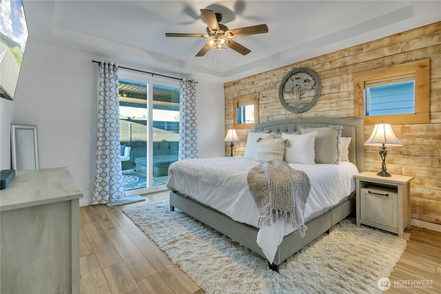 Charming Modern Farmhouse