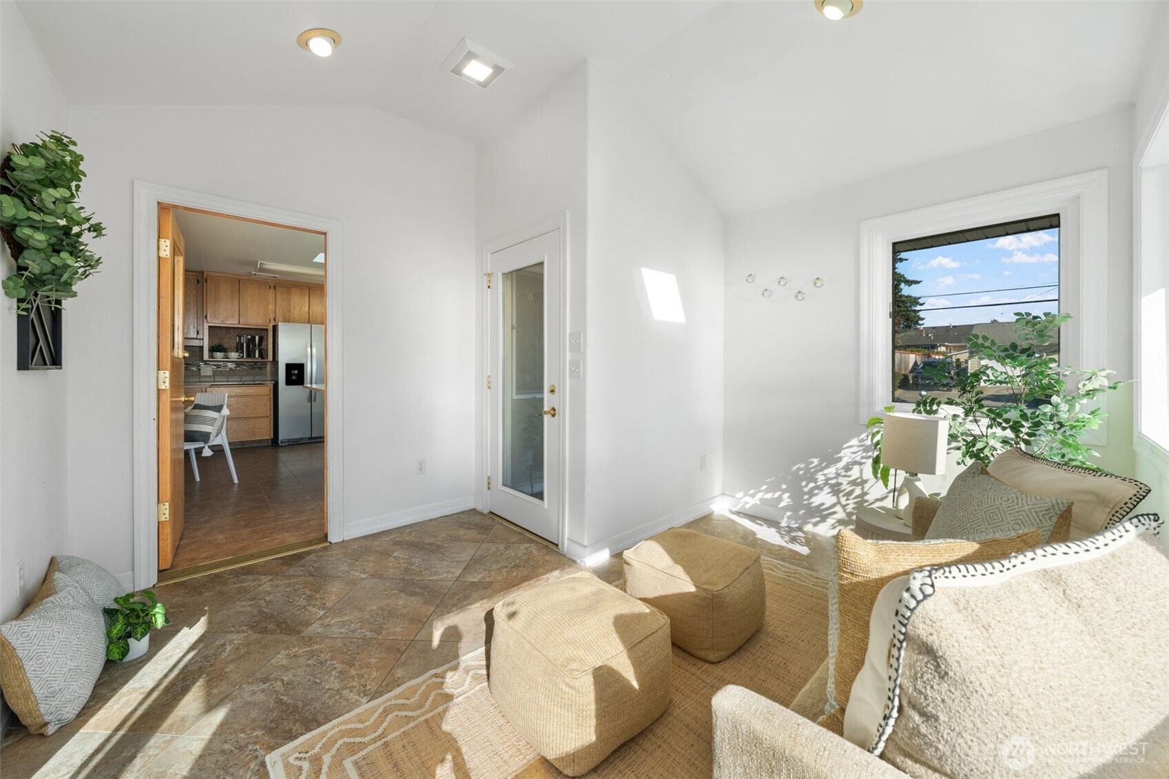 5002 N 10th Street