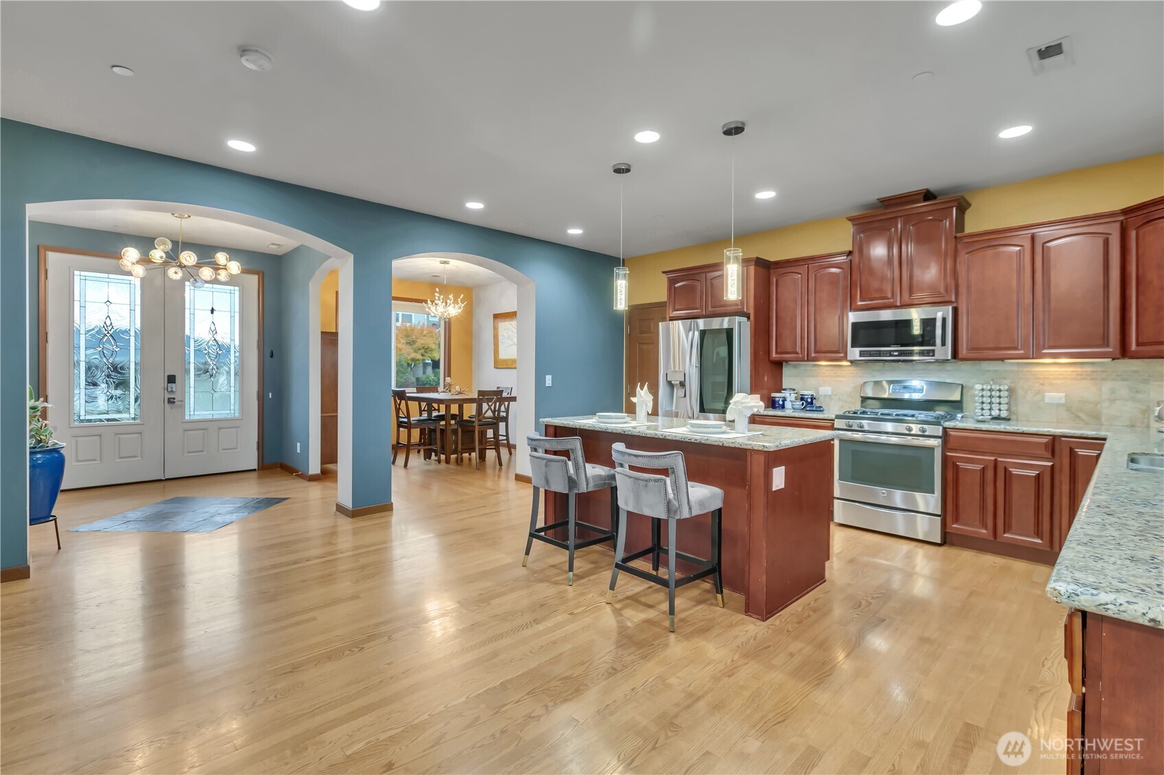 Sweeping Mt. Rainier Views | The Summit At Sky Island