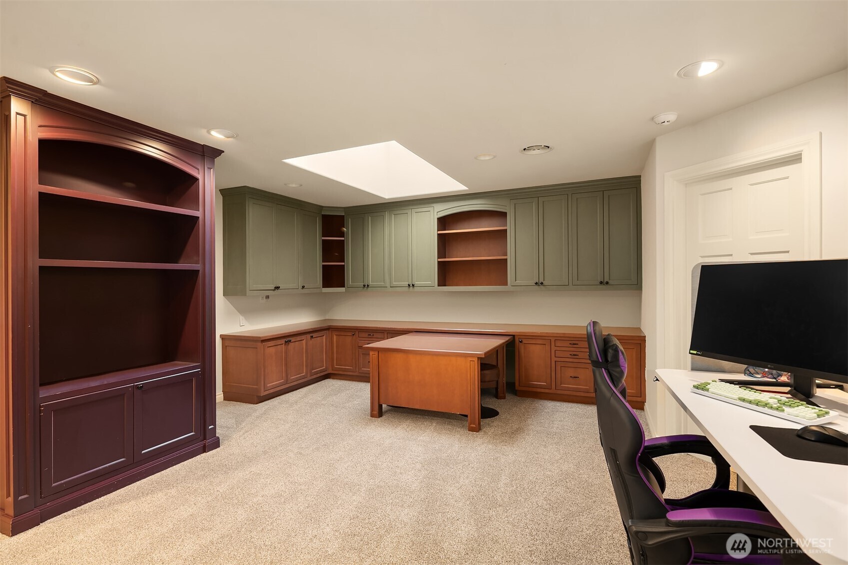 5.23 Acres of Opulent Snag Island Peninsula