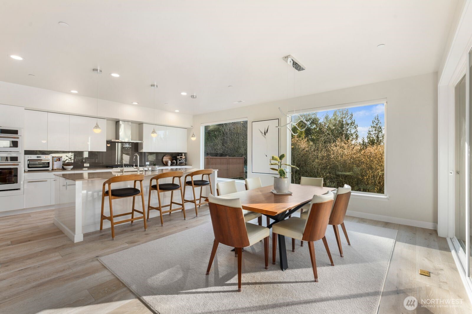 Luxury Lifestyle at Sky Island