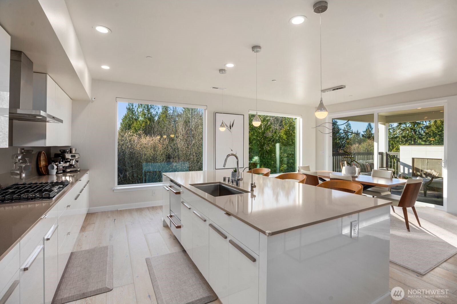 Luxury Lifestyle at Sky Island