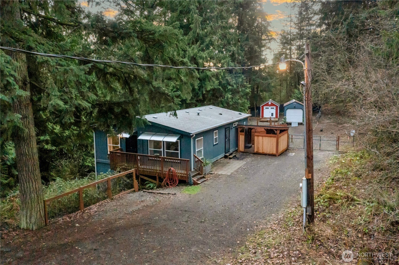 Private Lake Tapps Home on 0.99 Acre