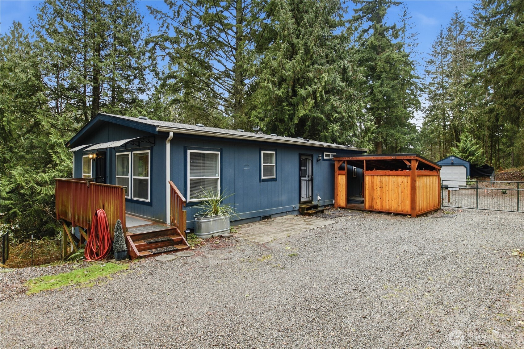 Private Lake Tapps Home on 0.99 Acre