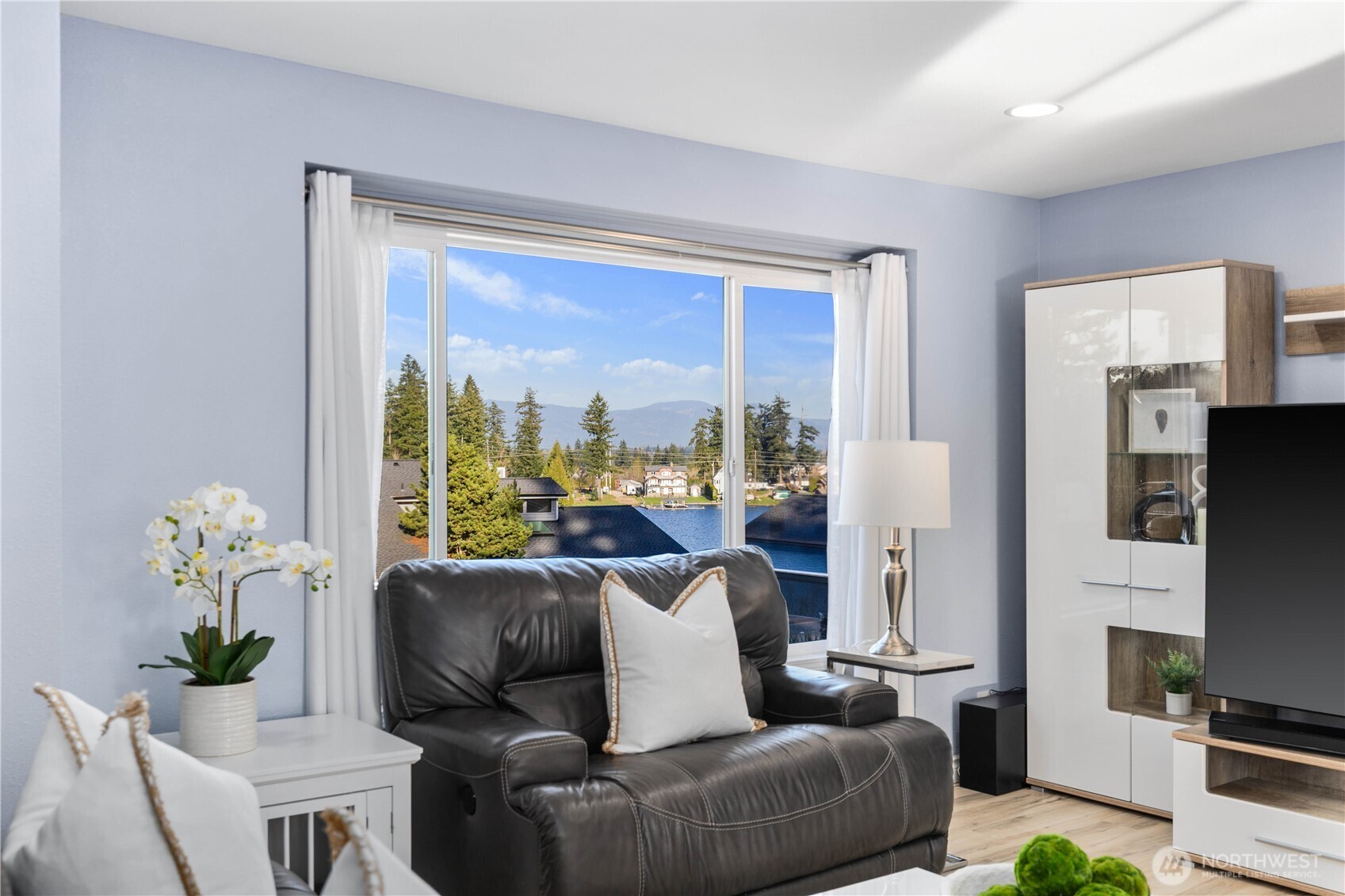 Resort-Style Living at Tapps Island