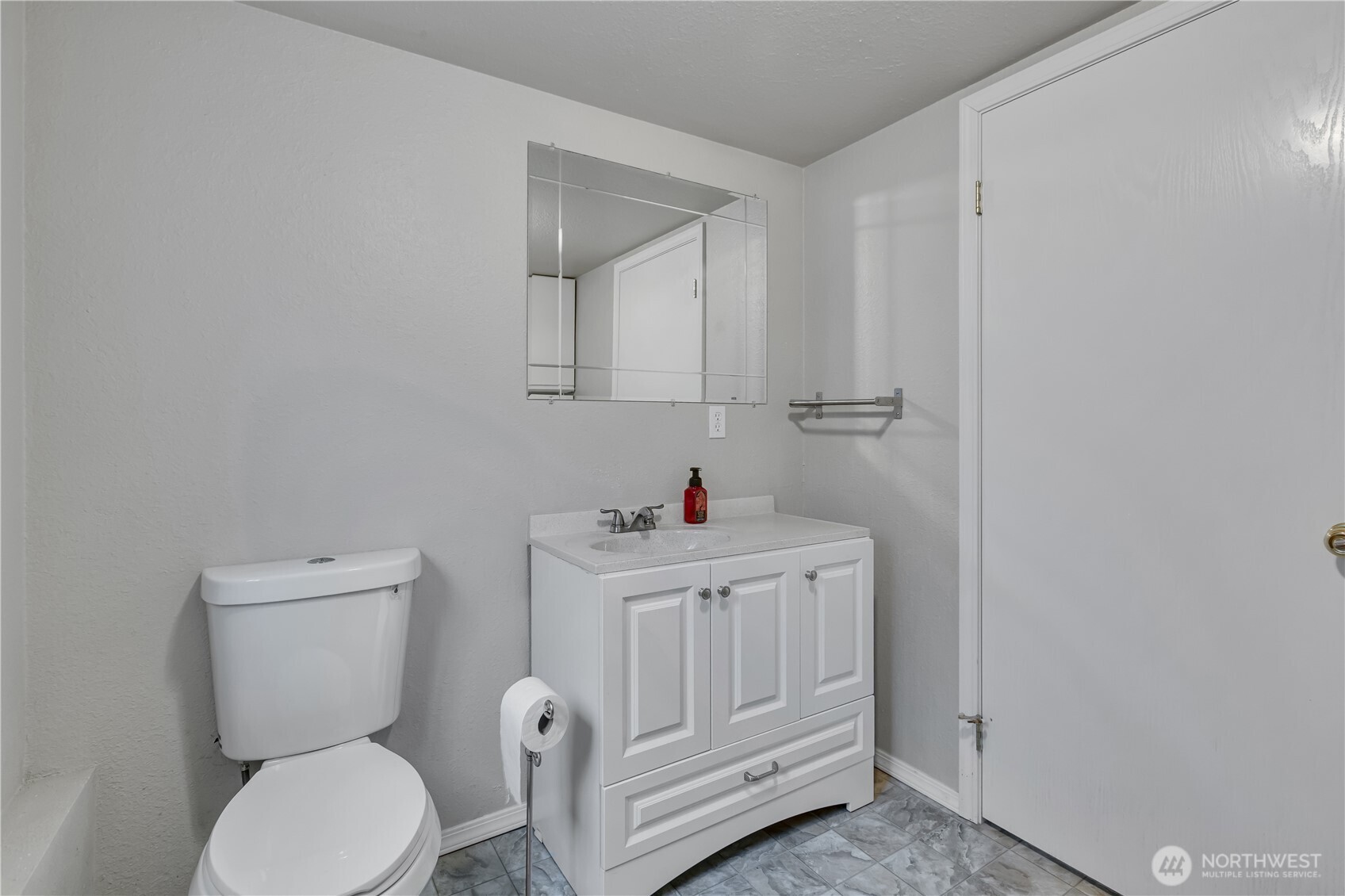 Experience Comfort & Style on ½ Acre in Puyallup