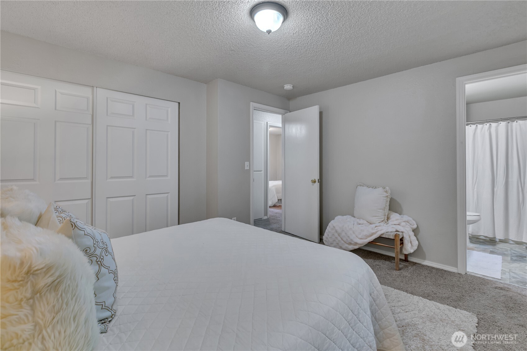 Experience Comfort & Style on ½ Acre in Puyallup