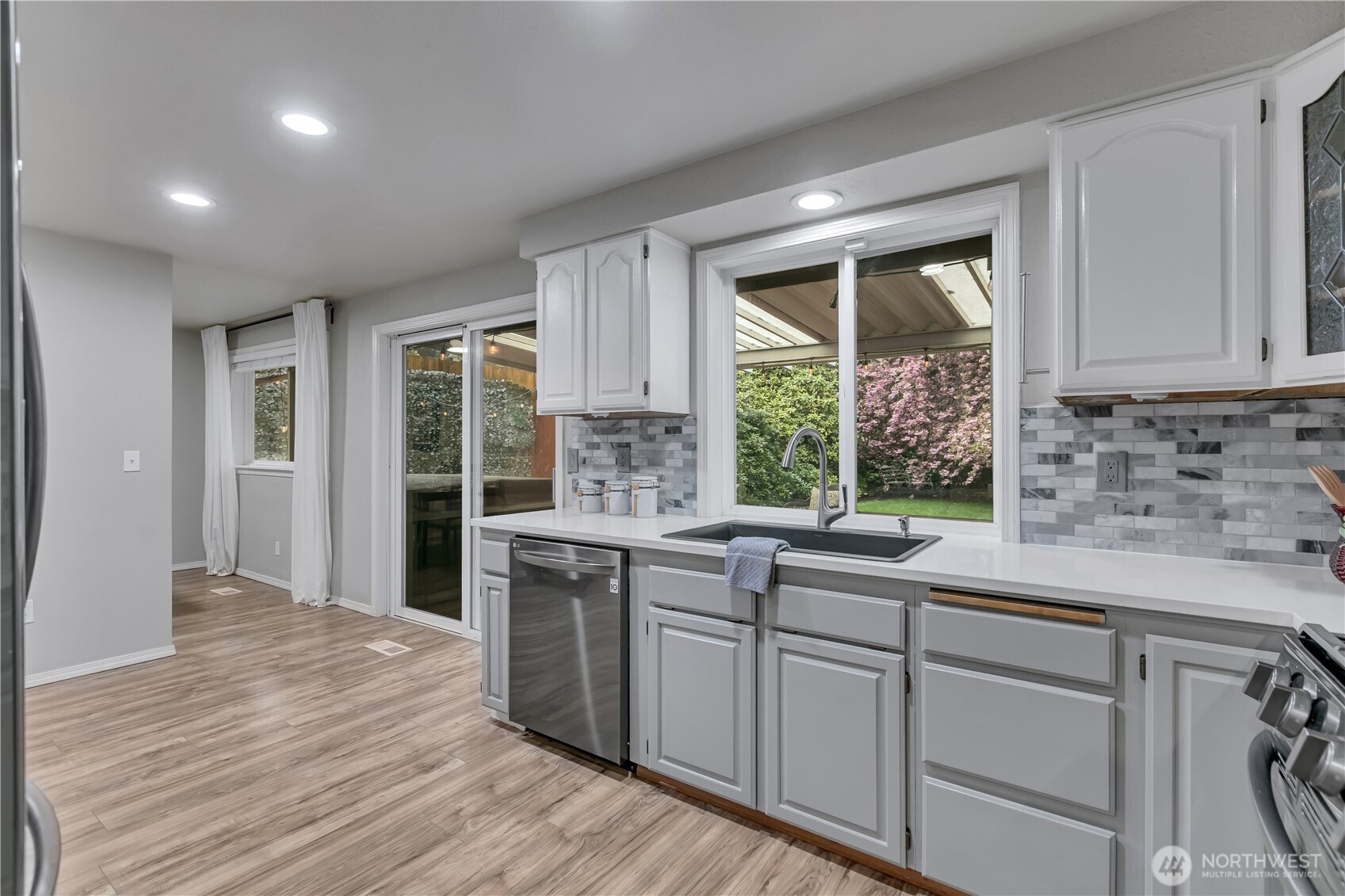 Experience Comfort & Style on ½ Acre in Puyallup