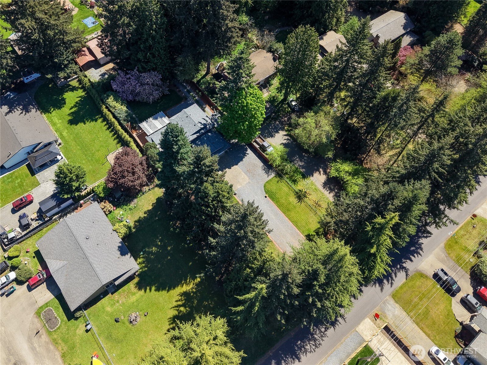 Experience Comfort & Style on ½ Acre in Puyallup