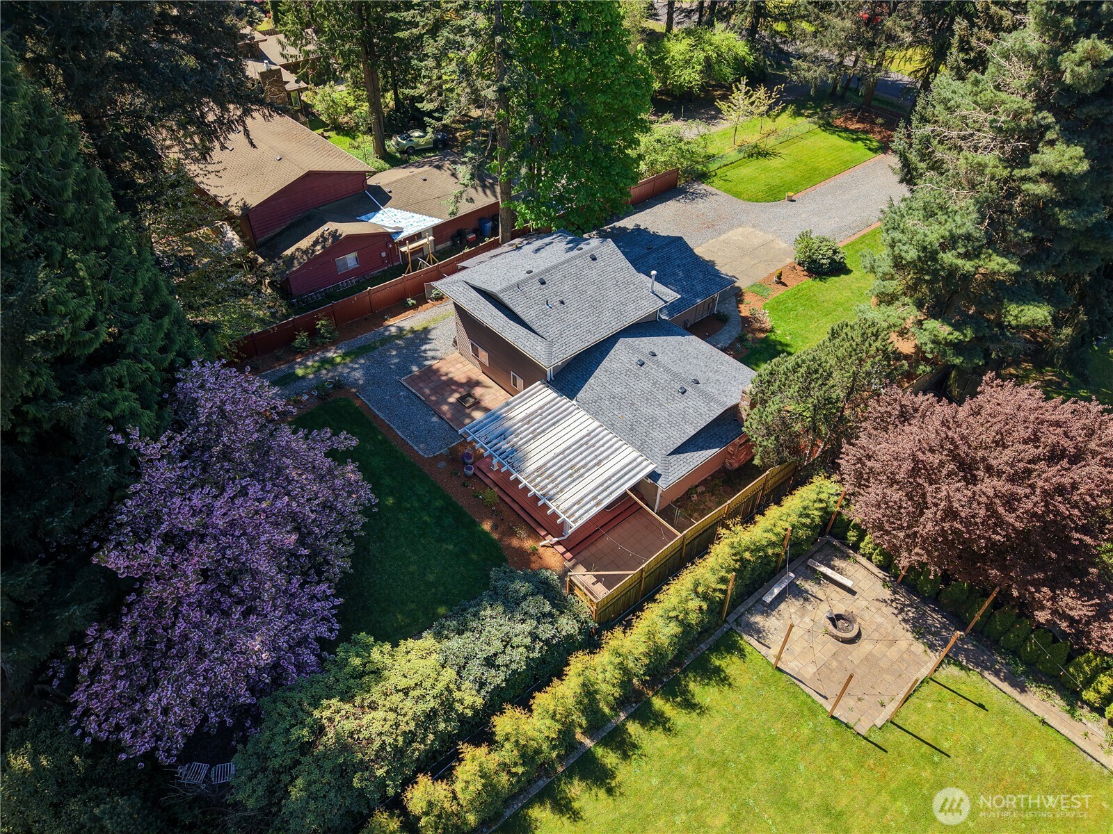 Experience Comfort & Style on ½ Acre in Puyallup