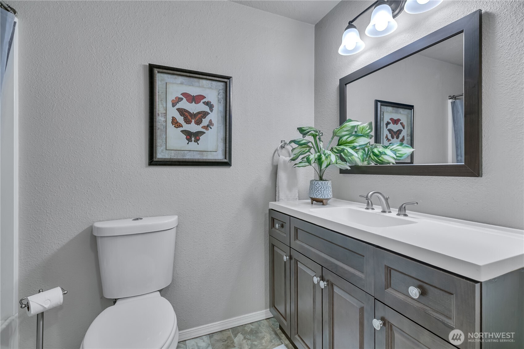 Experience Comfort & Style on ½ Acre in Puyallup