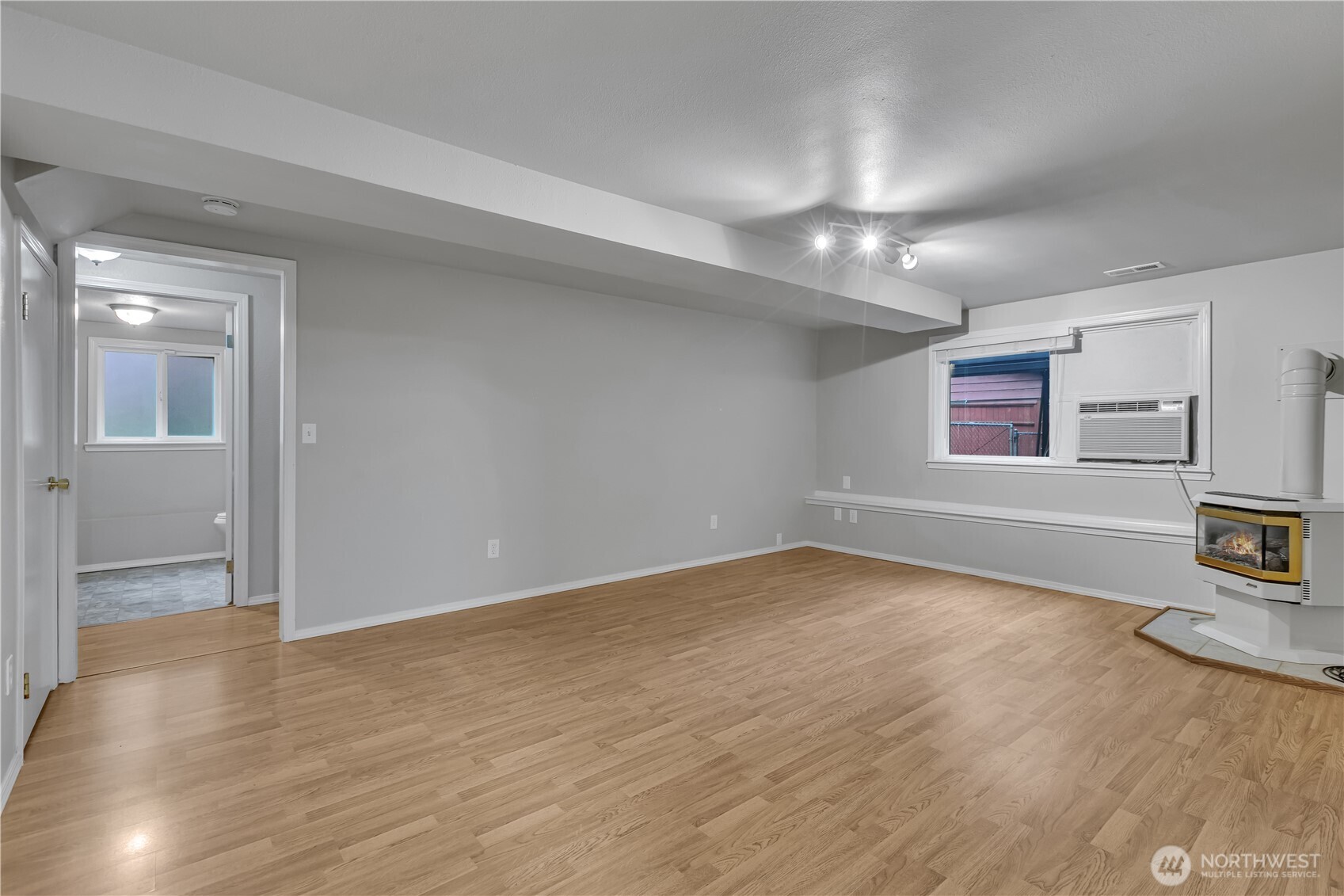 Experience Comfort & Style on ½ Acre in Puyallup