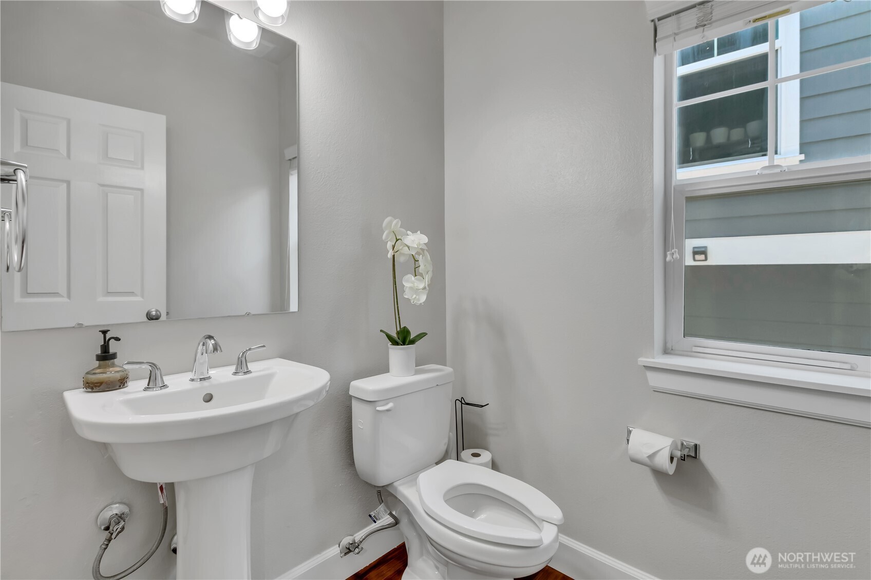 Experience Lakeland Hills Lifestyle
