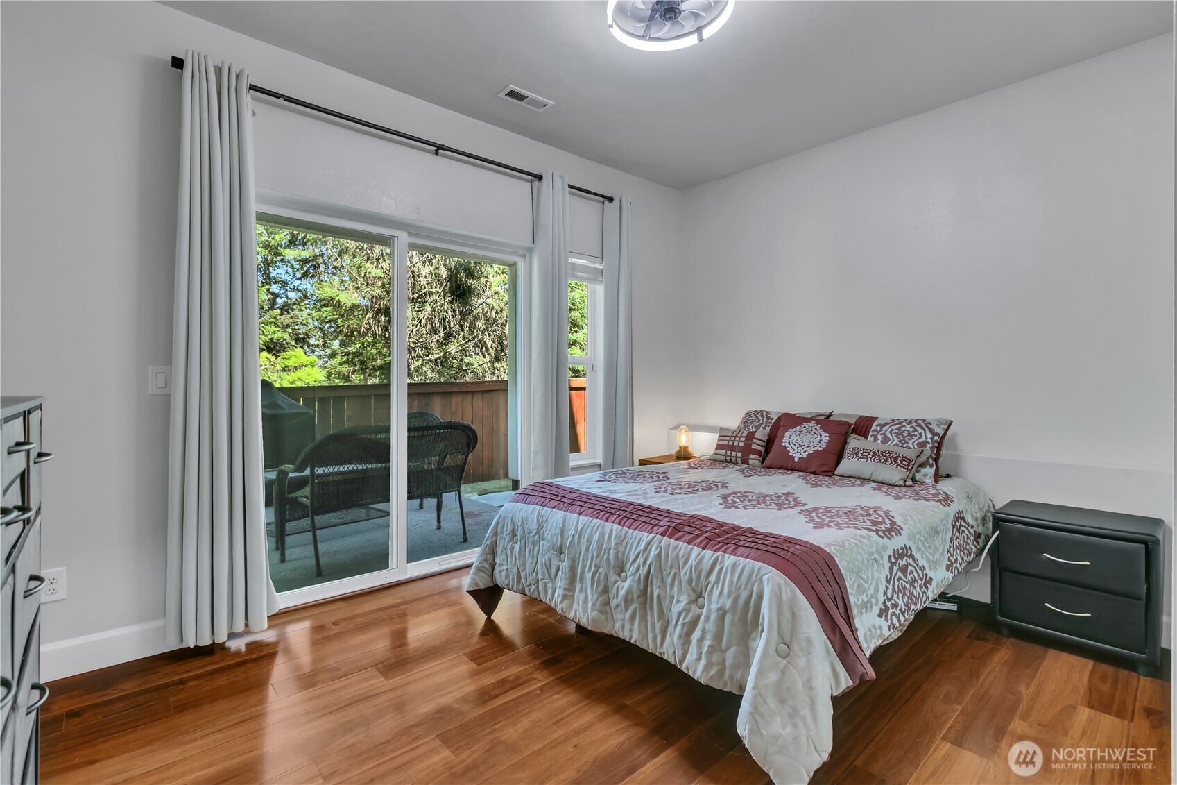 Experience Lakeland Hills Lifestyle