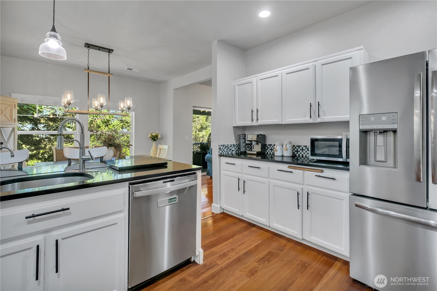 Experience Lakeland Hills Lifestyle