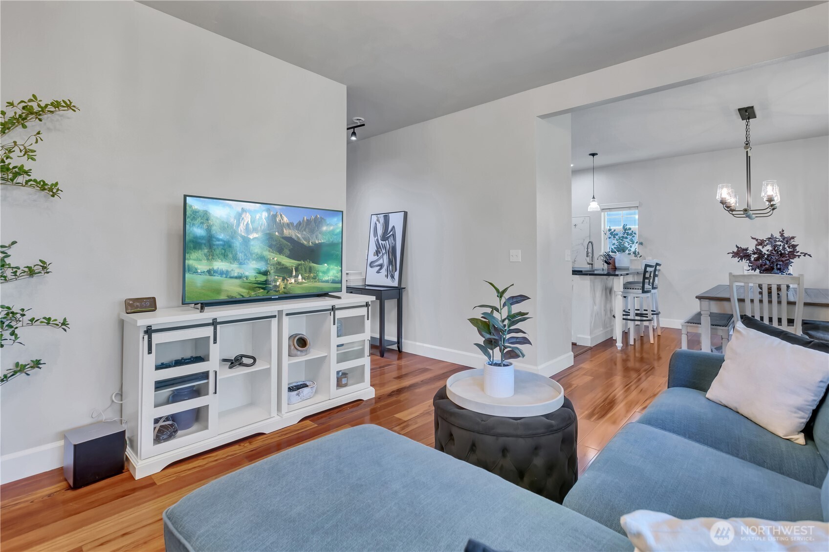 Experience Lakeland Hills Lifestyle