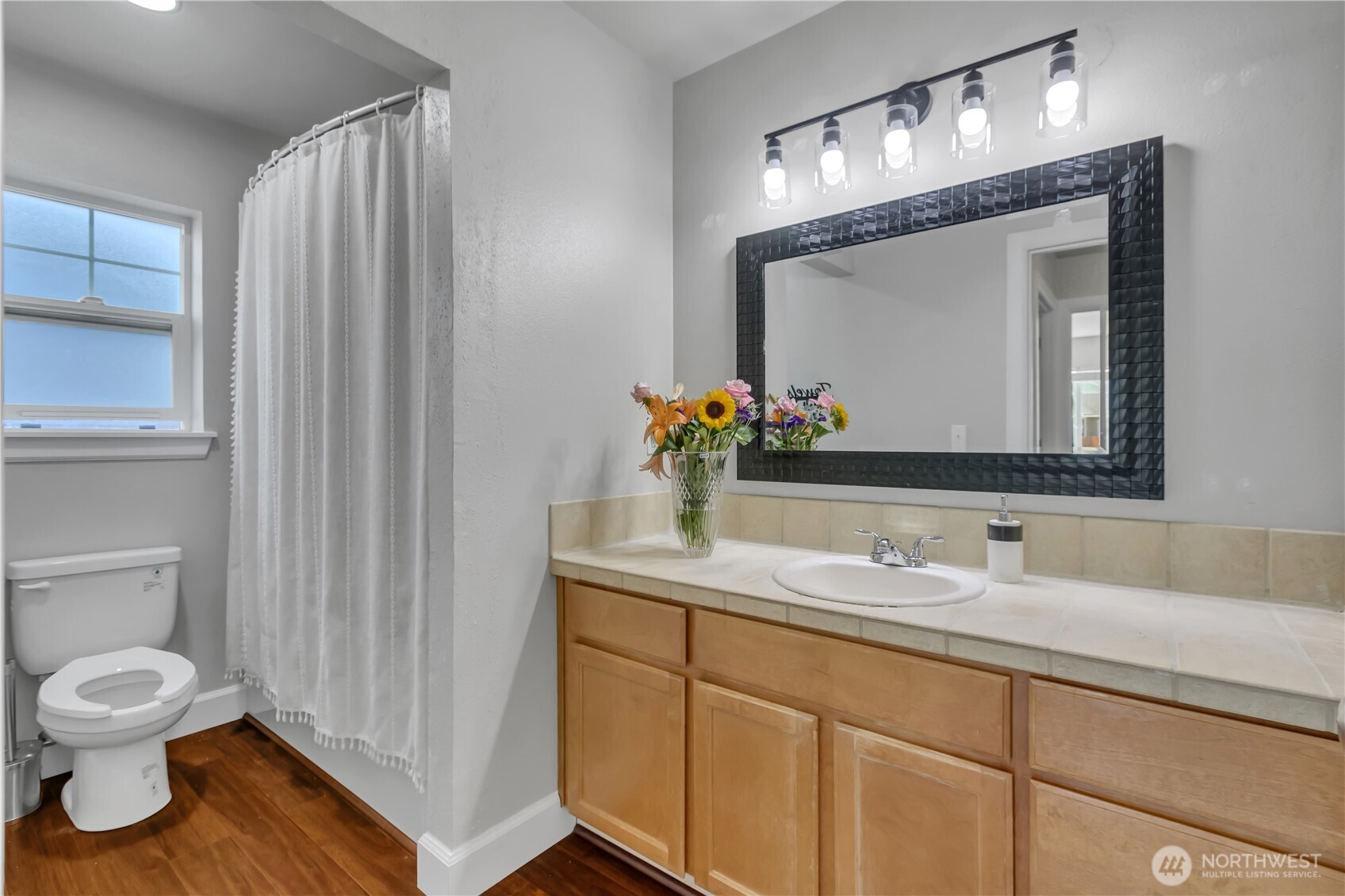 Experience Lakeland Hills Lifestyle