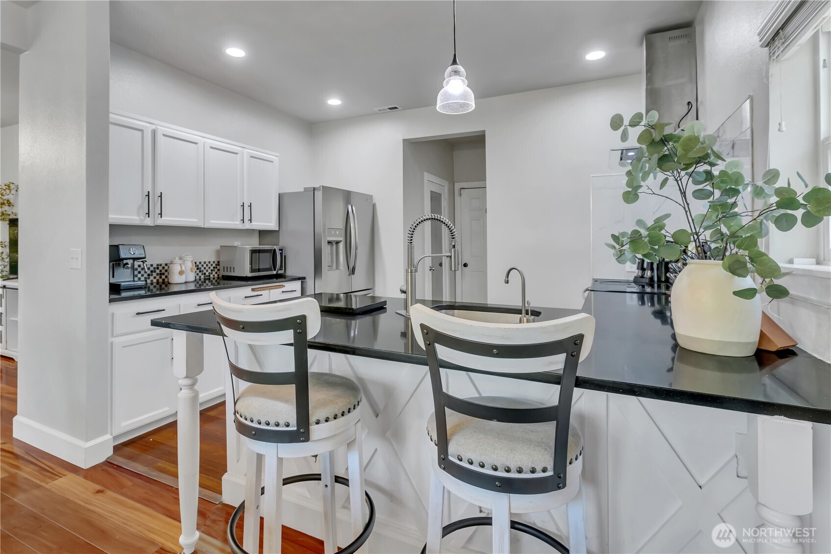 Experience Lakeland Hills Lifestyle