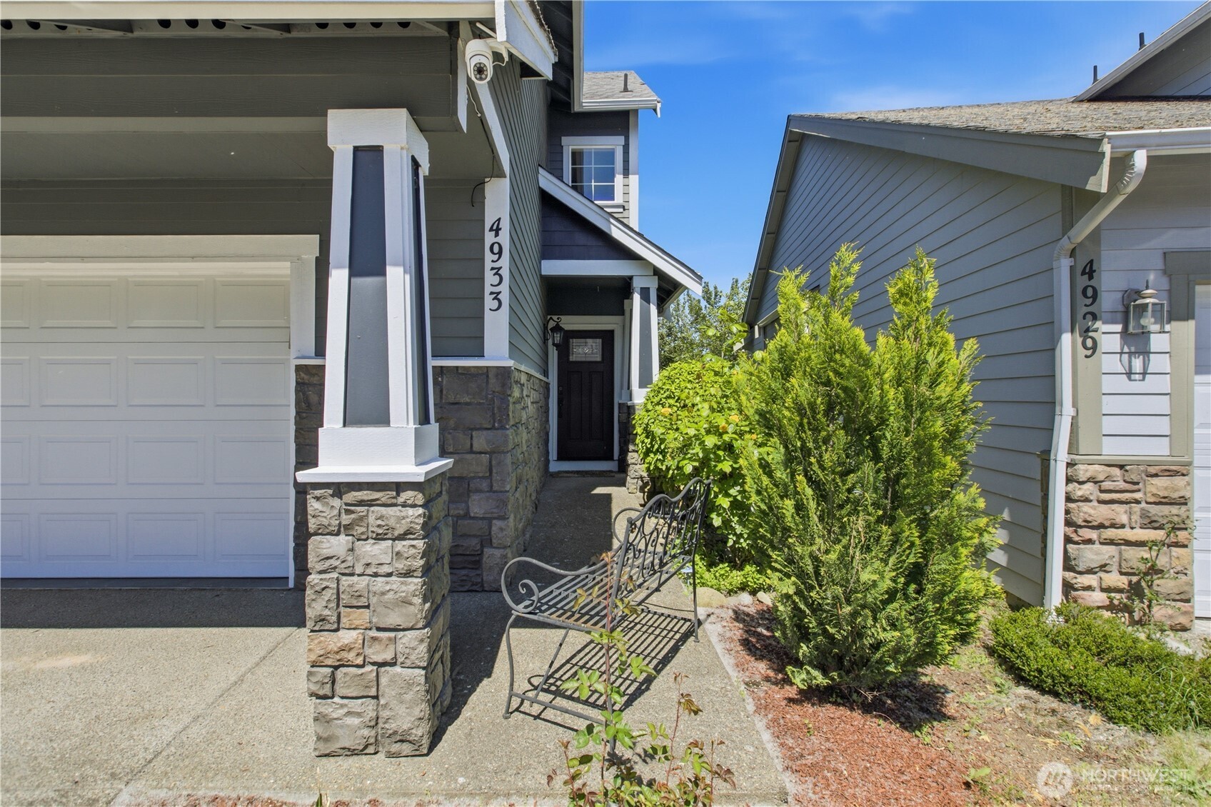 Experience Lakeland Hills Lifestyle