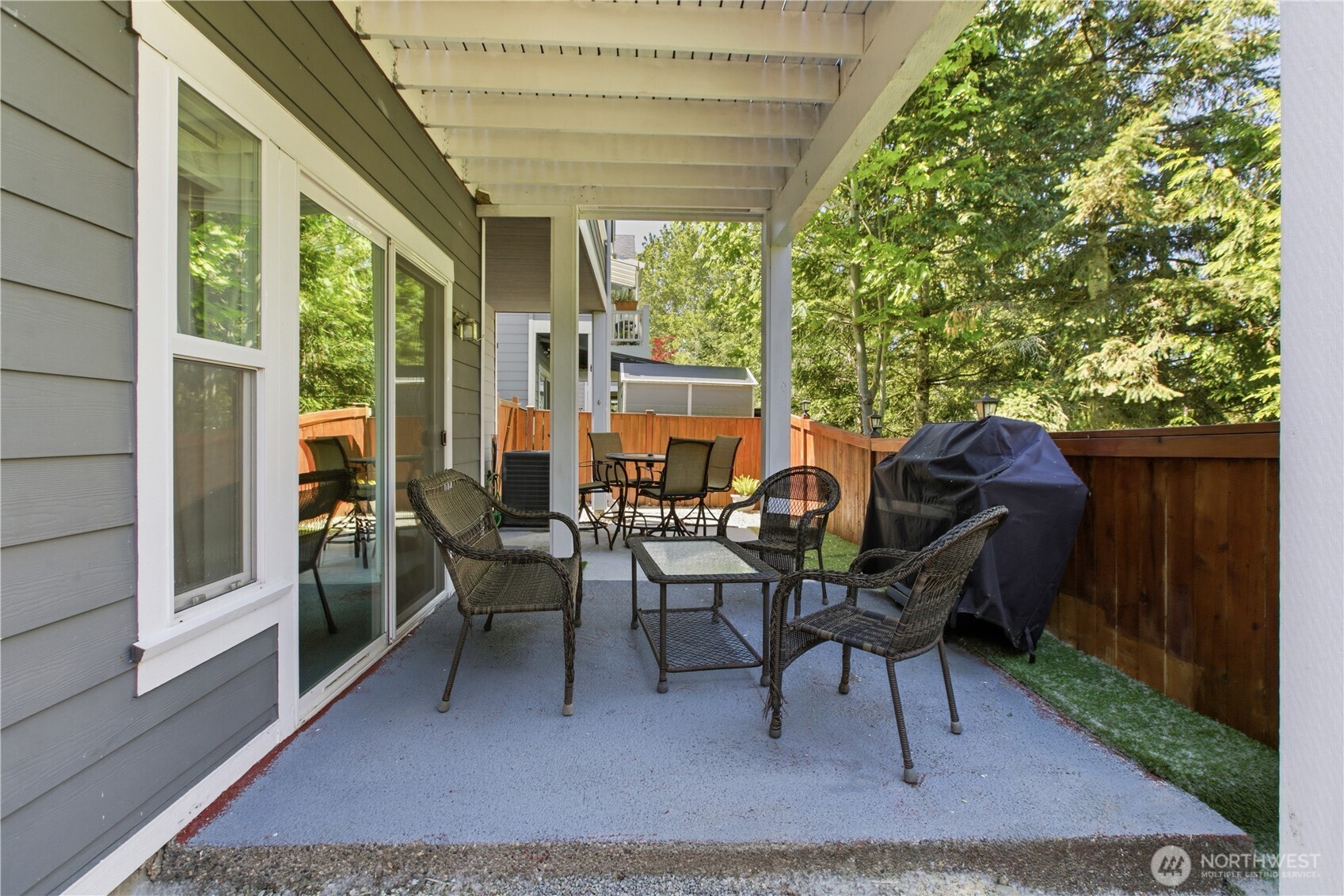 Experience Lakeland Hills Lifestyle