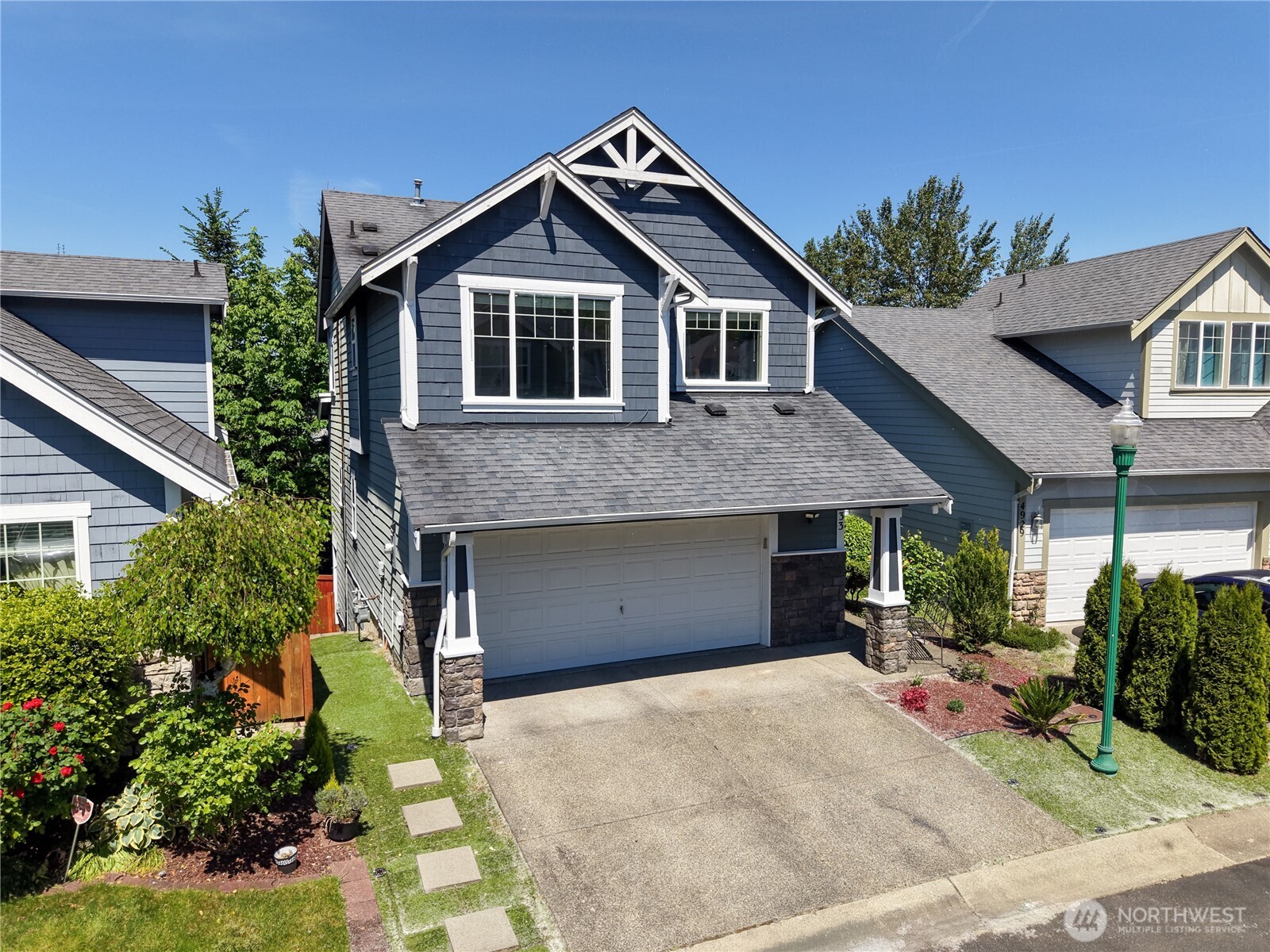 Experience Lakeland Hills Lifestyle