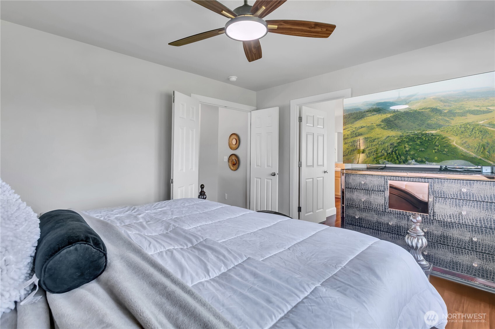Experience Lakeland Hills Lifestyle