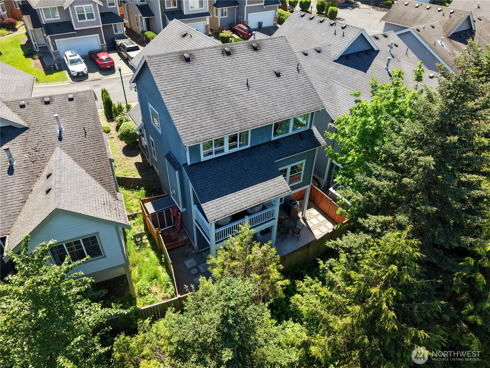 Experience Lakeland Hills Lifestyle