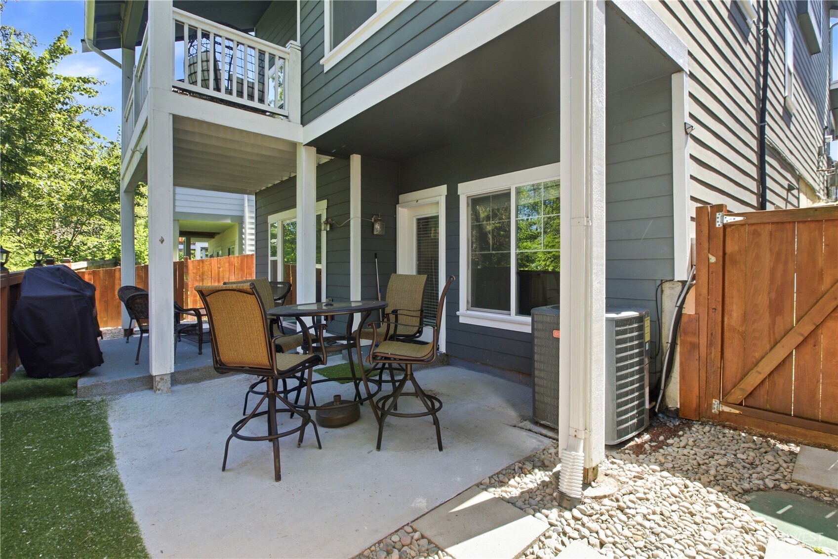 Experience Lakeland Hills Lifestyle