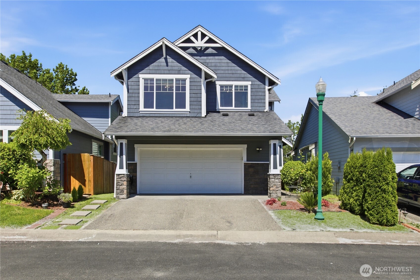 Experience Lakeland Hills Lifestyle