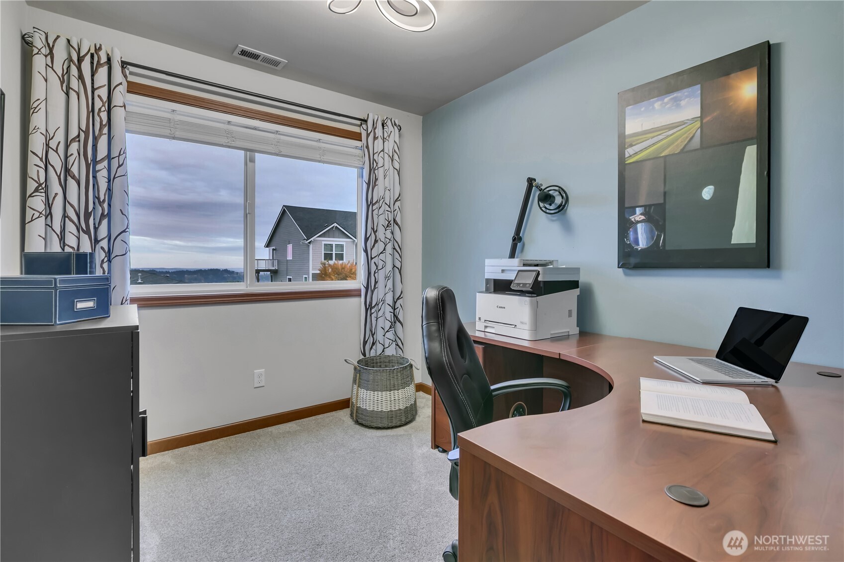 Sweeping Mt. Rainier Views | The Summit At Sky Island